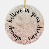 ピンクホワイトガーリー金ゴールドグリッツグリッター引用文 セラミックオーナメント (正面)