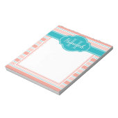 ピンクホワイトティール（緑がかった色）ストライプパターンモノグラム ノートパッド (回転)
