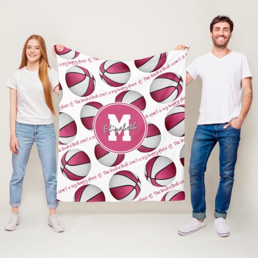 ピンクホワイトバスケットボールのコートは私の幸せな場所である フリースブランケット (インサイチュ)