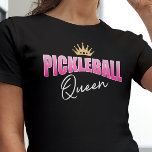 ピンクホワイトピックボールクイーン金ゴールドクラウン Tシャツ<br><div class="desc">あなたはこのおもしろいのピックボールのTシャツで現れるピックボールのクイーンを裁判所に他の人を示す。このデザインはピンクのグラデーションと白い文字を特徴とし、金ゴールドの王冠と共に宮廷の女王のために！</div>
