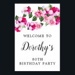 ピンクホワイトフローラ80th Birthday Party Welcome ポスター<br><div class="desc">美しいピンクのフローラ水の色の歓迎サインは、上部にピンクと白のパンジーのスプレーを特徴とする。誕生日のお祝いの人の名前は書とてもスクリプトかわいらしでフェミニンある。上と下の2行でウェルカムカスタマイズメッセージを受け取る。</div>