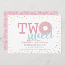 ピンクホワイト金ゴールドドーナツ2つの甘い女の子2nd誕生日