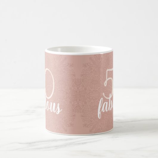 ピンクホワイト50と素晴らしいフローラ50誕生日 コーヒーマグカップ (中央)