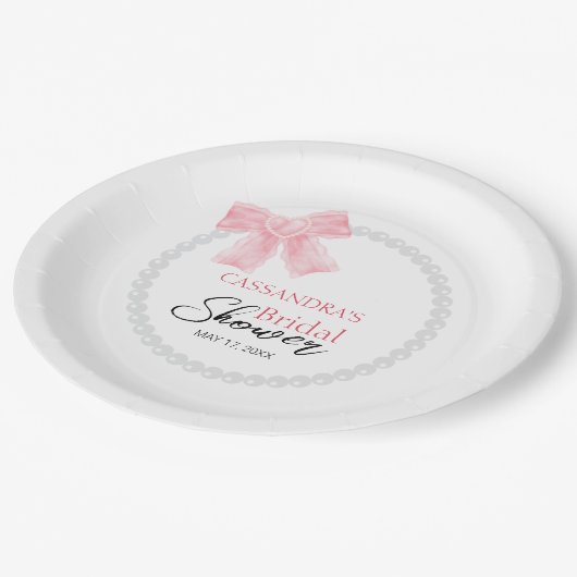 ピンクボウガーリーホワイトサークルパールブライダルシャワー ペーパープレート (アングル)