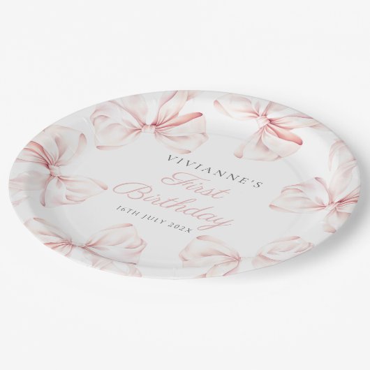 ピンクボウガールファースト誕生日 ペーパープレート (アングル)