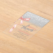 ピンクボウシルバーグリッター《写真》ぼけ味ブライダルシャワー アクリル招待状 (レイダウン)