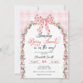ピンクボウストロベリーベリースイートガールベビーシャワー 招待状 (正面)
