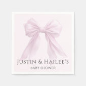ピンクボウパーソナライズされたガールコケット赤ちゃんシャワー スタンダードカクテルナプキン (正面)