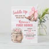 ピンクボウファーストロデオ付きサドルアップ女性のカーボーイブーツ 招待状 (スタンド正面)