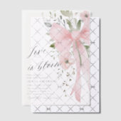 ピンクボウフローララブイン開花ブライダルシャワー ベラム紙招待状 (オフセット (招待状))