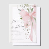 ピンクボウフローララブイン開花ブライダルシャワー ベラム紙招待状 (オフセット)