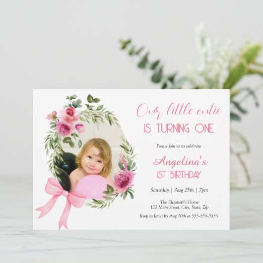 ピンクボウフローラリトルかわいこちゃんフォト誕生日 招待状 (スタンド正面)