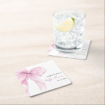 ピンクボウモダンベイビーシャワー スクエアペーパーコースター<br><div class="desc">ピンクのスタイリッシュ弓の赤ちゃんシャワーのモダン正方形の紙コースターであなたのお祝いにtouchを追加。シックなピンクとホワイトのデザインを基調としエレガントたバウ保護ス、これらのコースターの表面は、あなたの装飾を強化する。ドリンクやテーブルの設定に最適な、彼らはあなたの特別なイベントに洗練をもたらす。</div>