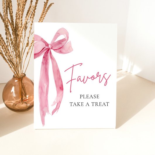 ピンクボウモダン卒業式パーティーが看板を引き立てる 台座サイン