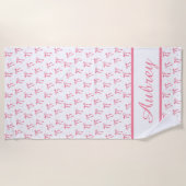 ピンクボウ名門私立校風のトレンディーサマー ビーチタオル (正面)