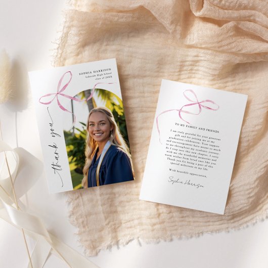 ピンクボウ垂直方向のスクリプトの卒業 サンキューカード