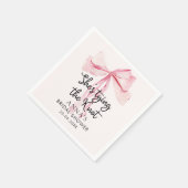 ピンクボウ彼女は結び目のブライダルシャワー スタンダードカクテルナプキン (角)