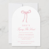 ピンクボウ彼女は結び目ブライダルシャワーアーチ 招待状 (正面)