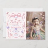 ピンクボウ私たちの小さな蝶の誕生日写真 招待状 (正面)