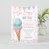 ピンクボウ2スクープのおもしろい誕生日アイスクリーム 招待状 (スタンド正面)
