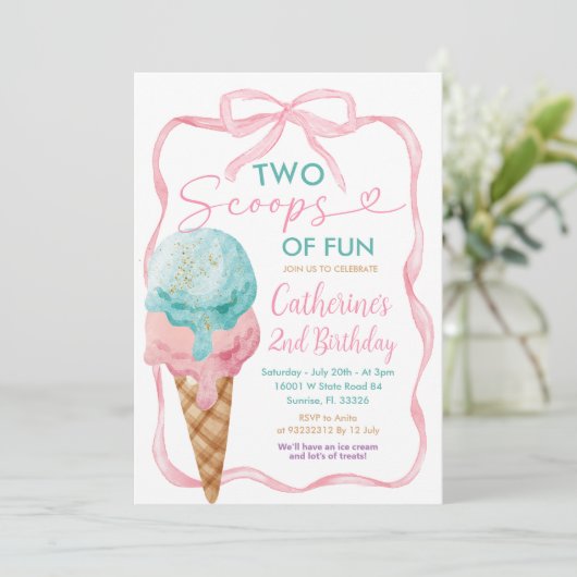 ピンクボウ2スクープのおもしろい誕生日ガールアイスクリーム 招待状 (スタンド正面)
