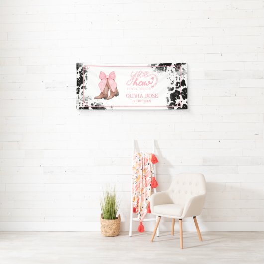 ピンクボウ&女性のカーボーイブーツコケットウェスタン誕生日 横断幕 (インサイチュ)