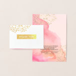 ピンクボタニカルウォーター結婚カラーズサンキュー 箔カード<br><div class="desc">植物性ピンクピーチ絵画ウォーターパーソナライズされたカラーの結婚サンキューカード。マッチ結婚式招待状、ブライダルシャワー招待状、保存する日付カード、要求カードになる花嫁メイド、サンキューカード、結婚式の引き出物やギフトは私たちの店のデザインカテゴリで利用可能結婚。</div>