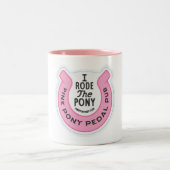 ピンクポニーペダルパブインディ – 私はポニーに乗った ツートーンマグカップ (中央)