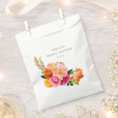 ピンクポピー鮮やかズフローラ開花ブライダルシャワー フェイバーバッグ (クリップ留めされた状態)