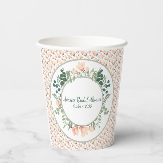ピンクマグノリア花と緑のブライダルシャワー 紙コップ (裏面)