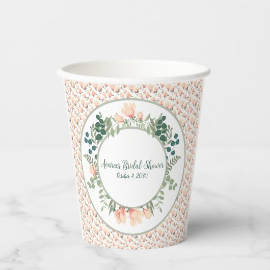 ピンクマグノリア花と緑のブライダルシャワー 紙コップ (正面)