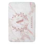 ピンクマーブルモノグラムアニーイニシャル&ネームカスタム バスマット (正面縦)