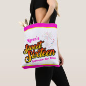 ピンクミニマルと黄色の帯ストライプSweet sixteen トートバッグ (クローズアップ)