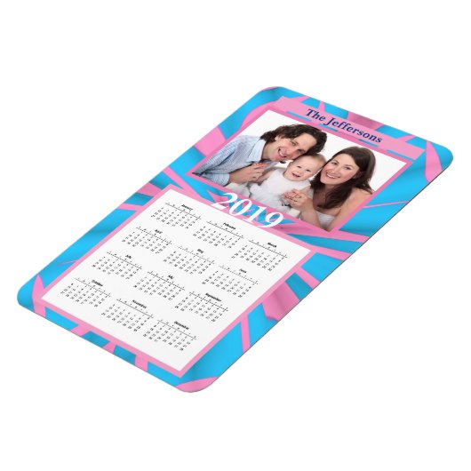 ピンクモダンとブルーの抽象芸術パターンのモノグラム マグネット (左側)