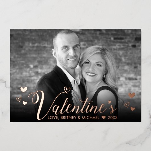 ピンクモダンのスクリプトシックハート白黒写真 箔シーズンカード (正面)