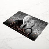 ピンクモダンのスクリプトシックハート白黒写真 箔シーズンカード (回転した状態)