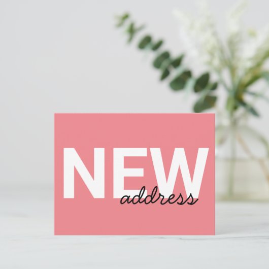 ピンクモダンのタイポグラフィの動きの発表 ポストカード (スタンド正面)