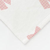 ピンクモダンのヘアボウのパターン フリースブランケット (角)