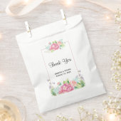 ピンクモダンの水彩フローラフレ結婚ーム フェイバーバッグ (クリップ留めされた状態)