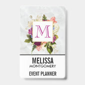 ピンクモダンの水彩フローラブーケモノグラム バッジ (裏面)