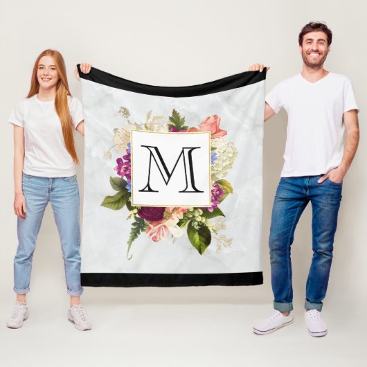 ピンクモダンの水彩フローラブーケモノグラム フリースブランケット (インサイチュ)