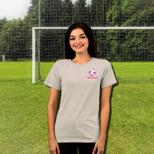ピンクモダンの白いサッカーボール – 名前の追加 トライブレンドTシャツ