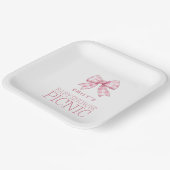 ピンクモダンギンガムボウ名ベビーシャワーピクニック ペーパープレート (傾斜あり)