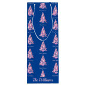 ピンクモダンクリスマスツリー名前をカスタムするブルー ワインギフトバッグ (裏面)