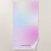 ピンクモダングラデーションのモノグラム名 ビーチタオル (正面)