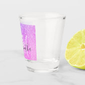 ピンクモダングリッタースパークルパーソナライズされたの名前 ショットグラス (右)