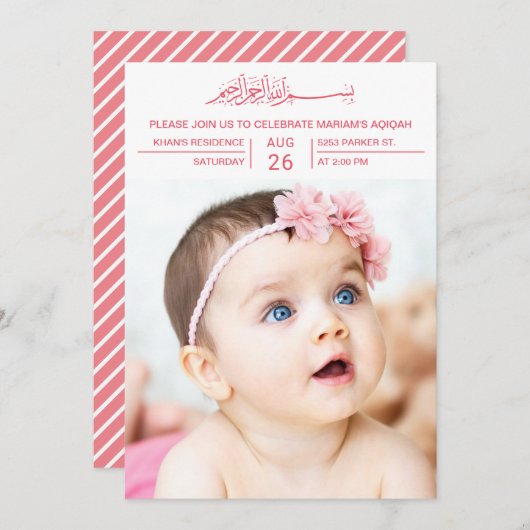 ピンクモダンタイポグラフィベビーガール写真Aqiqah 招待状 (正面/裏面)