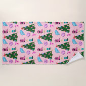 ピンクモダンディスコ女性のカーボーイロデオクリスマスツリー ビーチタオル (正面)