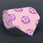 ピンクモダンパープルディスコボールパターンパステルピンク ネクタイ<br><div class="desc">踊れ!すべての踊りクイーンのためのエバーグリーンディスコのミラーボールデザイン。ディスコイラストレーションパターンピンクの美的なホームデコール、パーティー製品やギフト。</div>