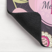 ピンクモダンフローラチューリップパターンモノグラム マウスパッド (コーナー)